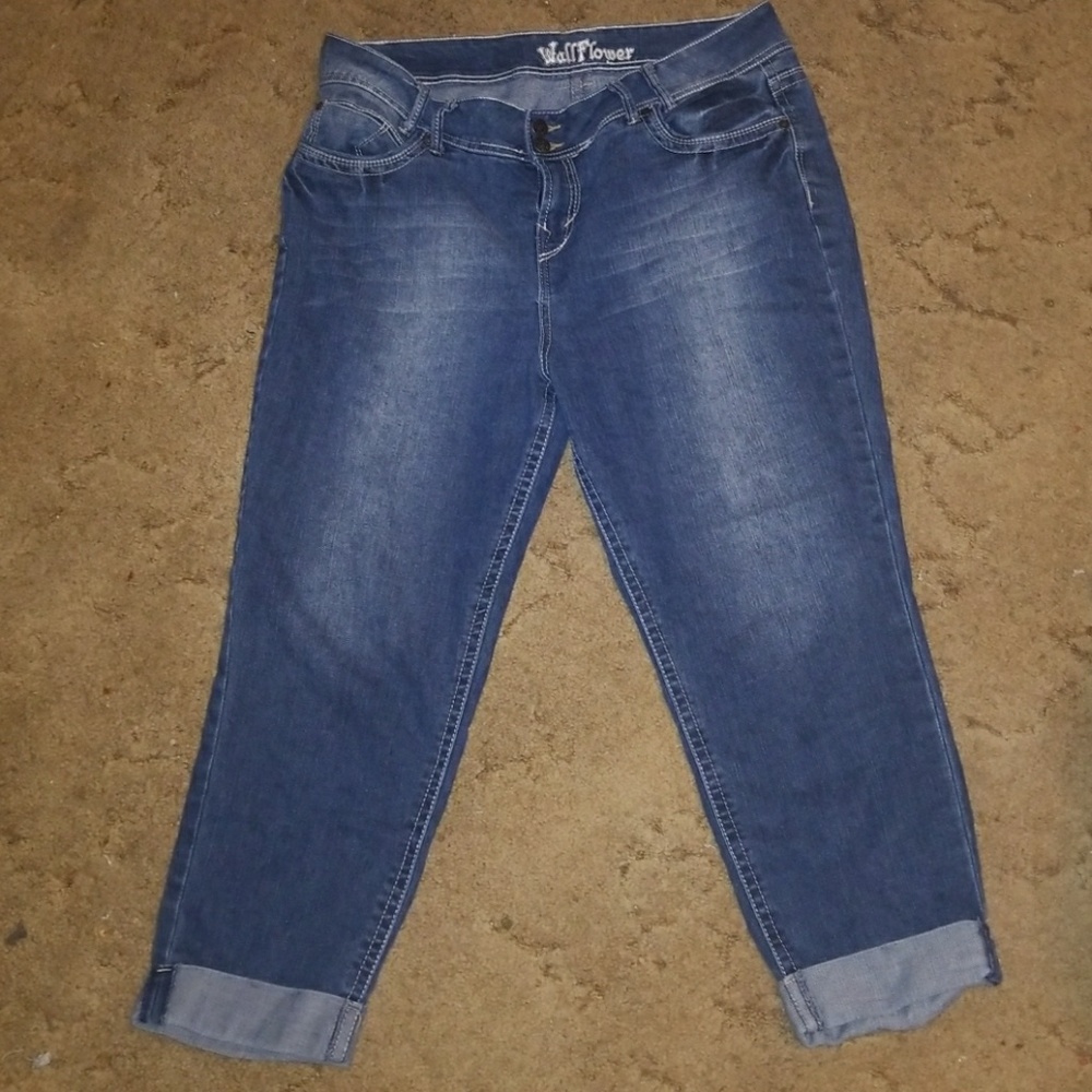 Blue jean capris